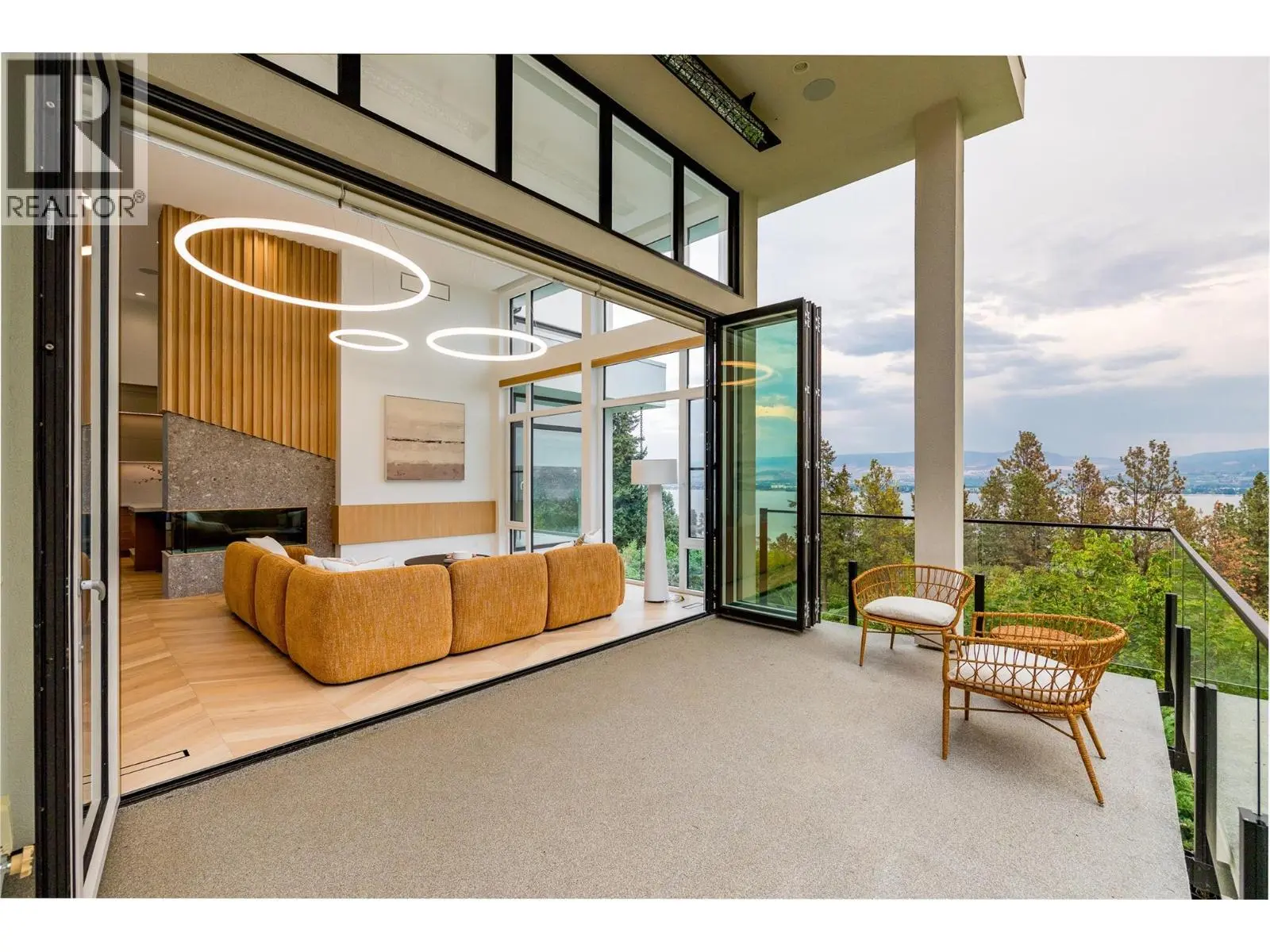 2843 Lakeridge Road. West Kelowna, British Columbia