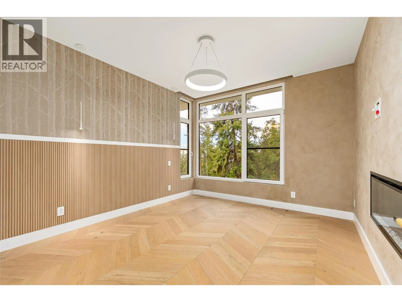 2843 Lakeridge Road. West Kelowna, British Columbia