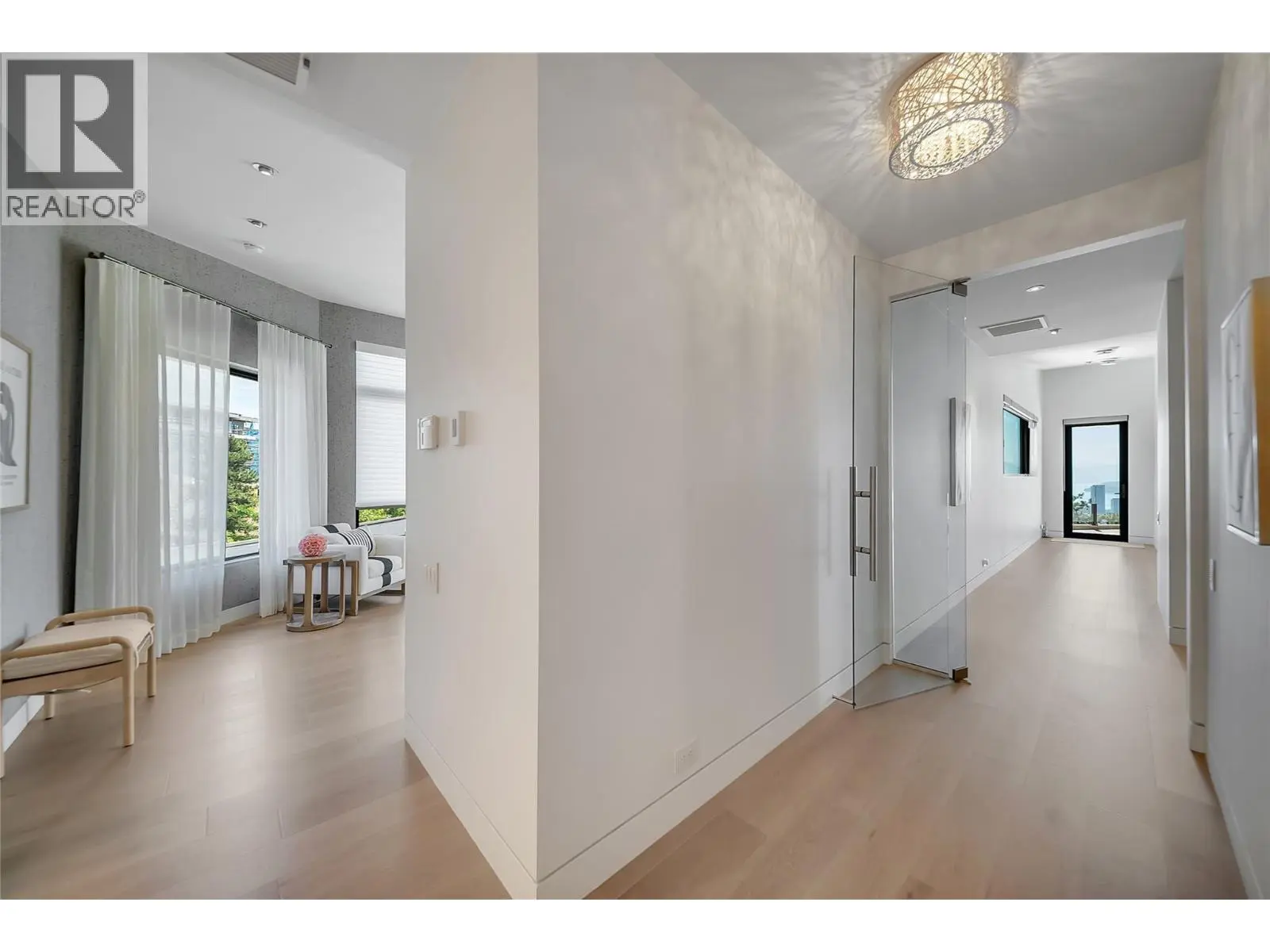 732 Highpointe Place. Kelowna, British Columbia