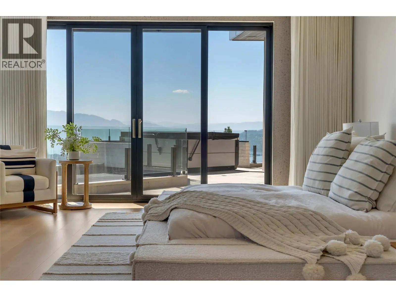732 Highpointe Place. Kelowna, British Columbia