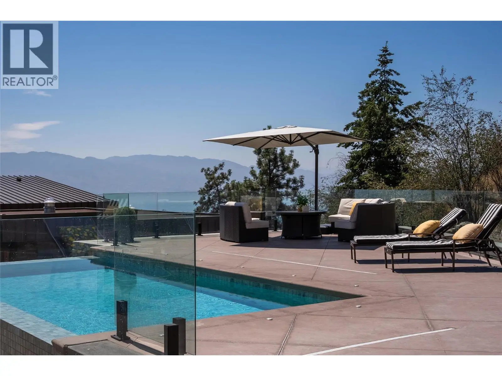 732 Highpointe Place. Kelowna, British Columbia
