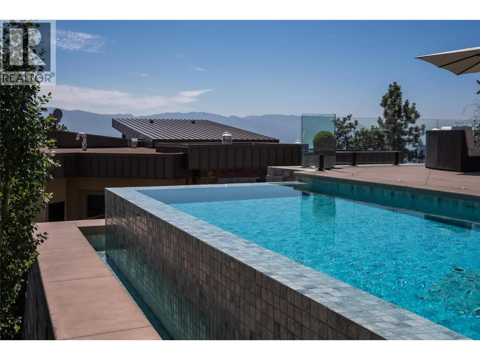 732 Highpointe Place. Kelowna, British Columbia