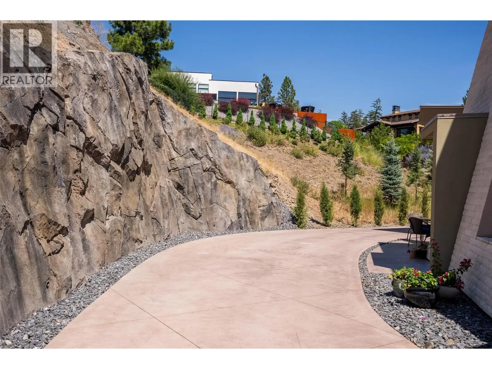 732 Highpointe Place. Kelowna, British Columbia