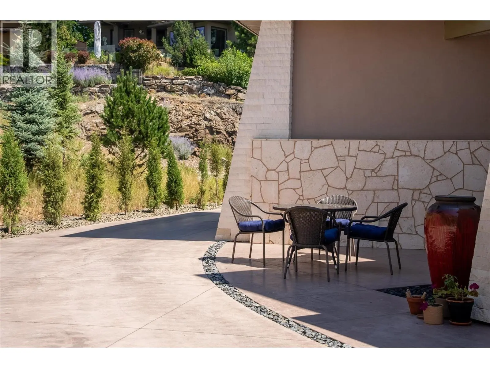732 Highpointe Place. Kelowna, British Columbia