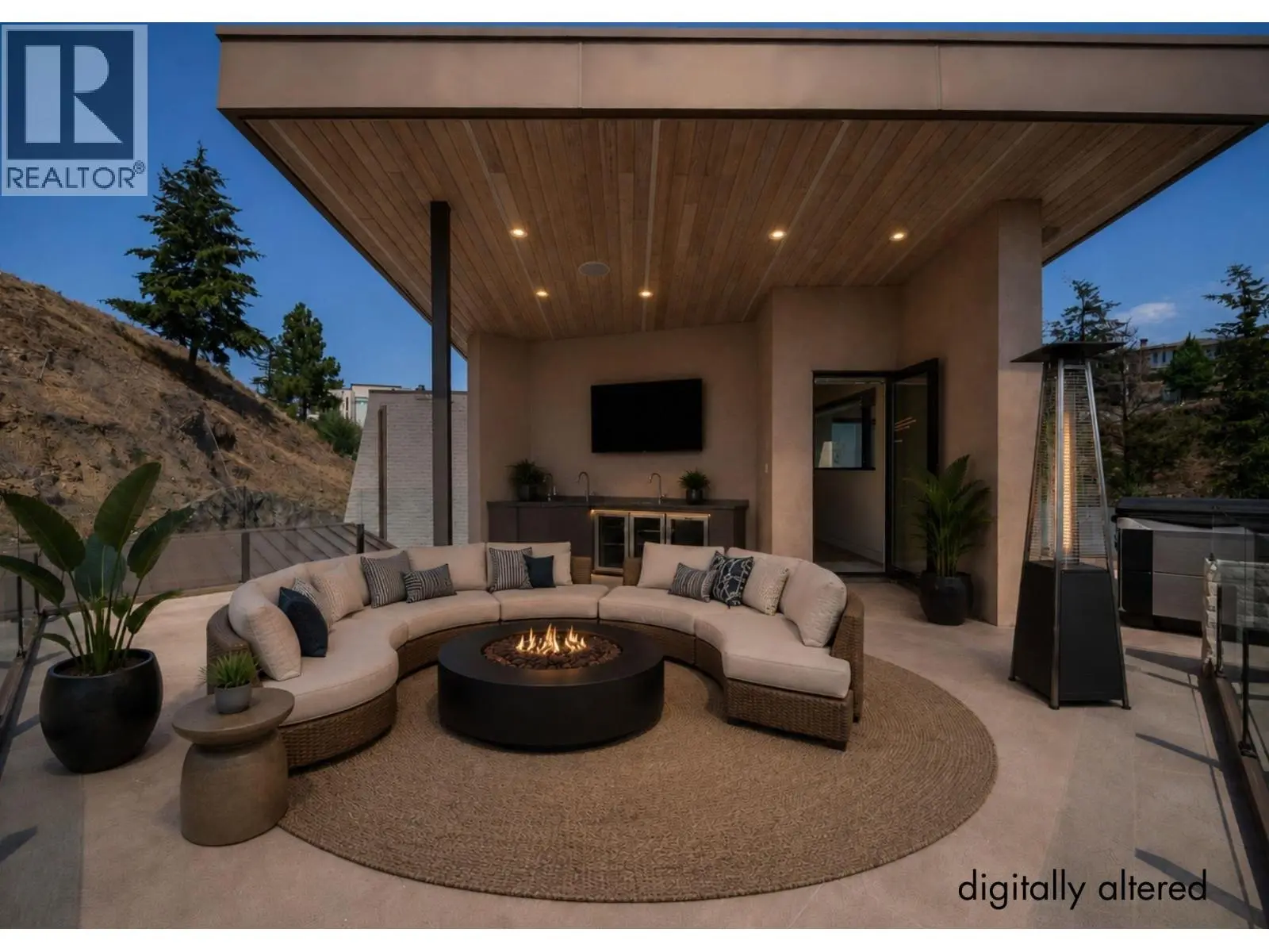 732 Highpointe Place. Kelowna, British Columbia