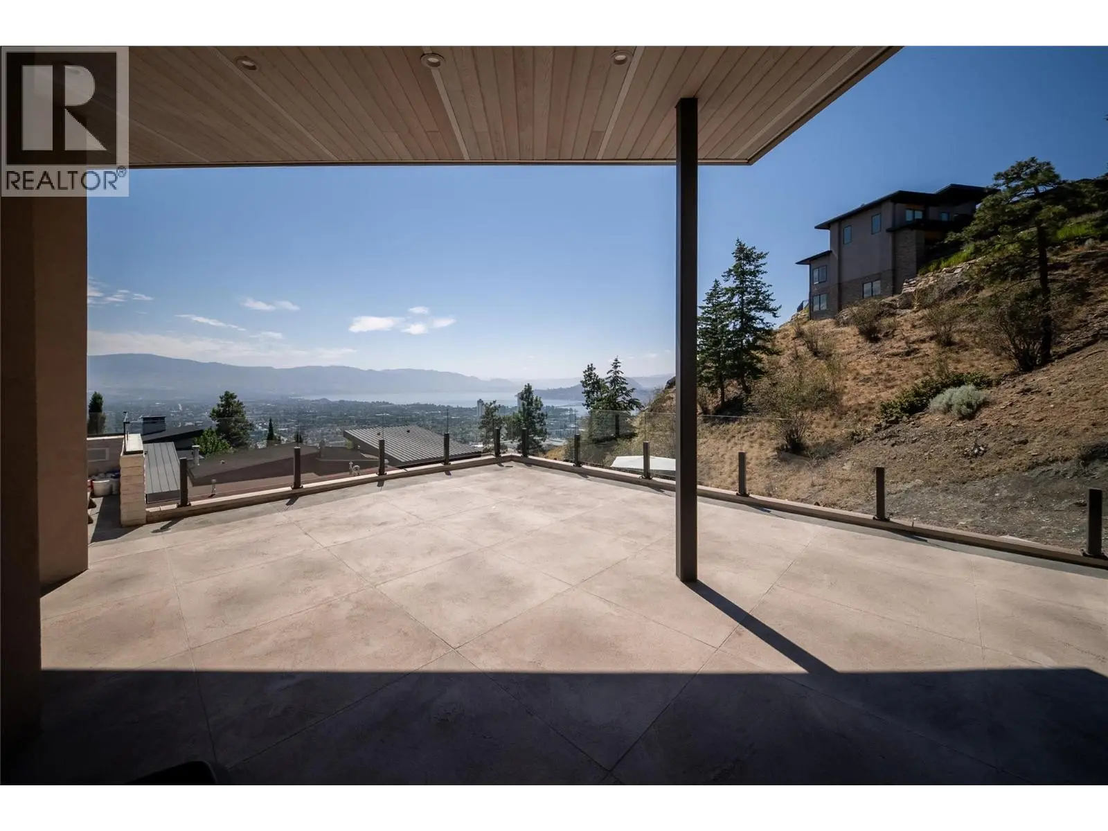 732 Highpointe Place. Kelowna, British Columbia