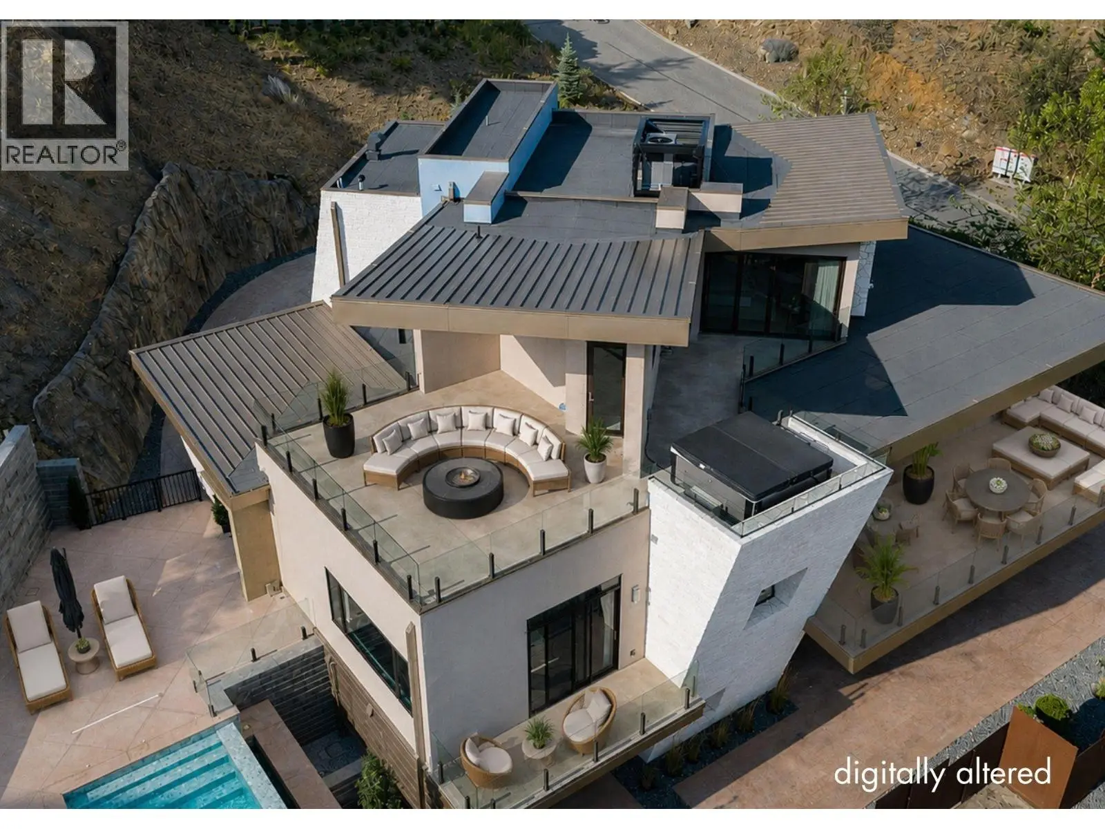 732 Highpointe Place. Kelowna, British Columbia