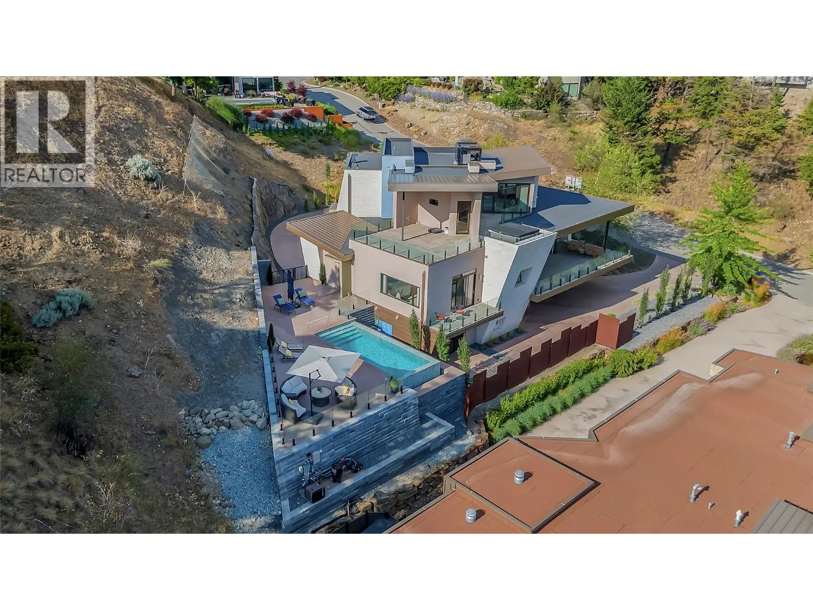 732 Highpointe Place. Kelowna, British Columbia