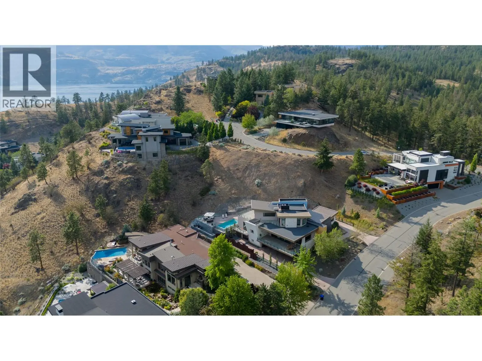 732 Highpointe Place. Kelowna, British Columbia