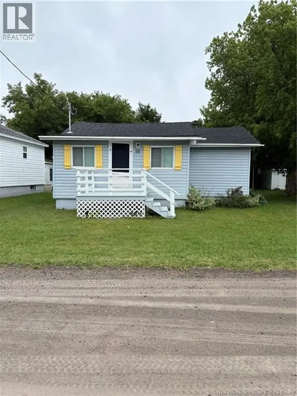 60 First Avenue, Pointe-Du-Chêne