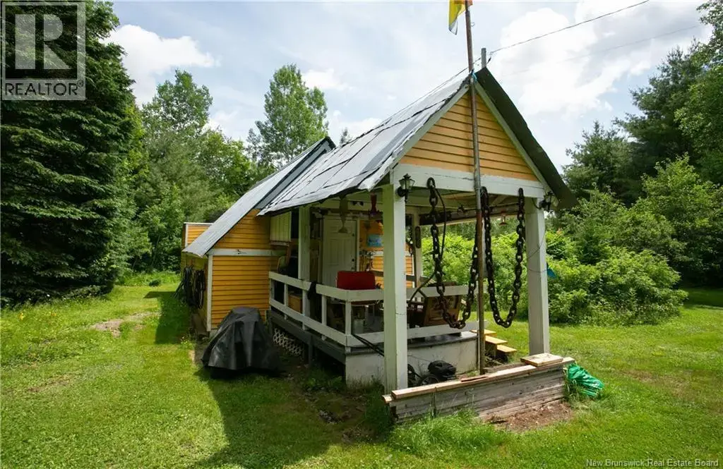 200 Cross Creek Road, Nashwaak Bridge