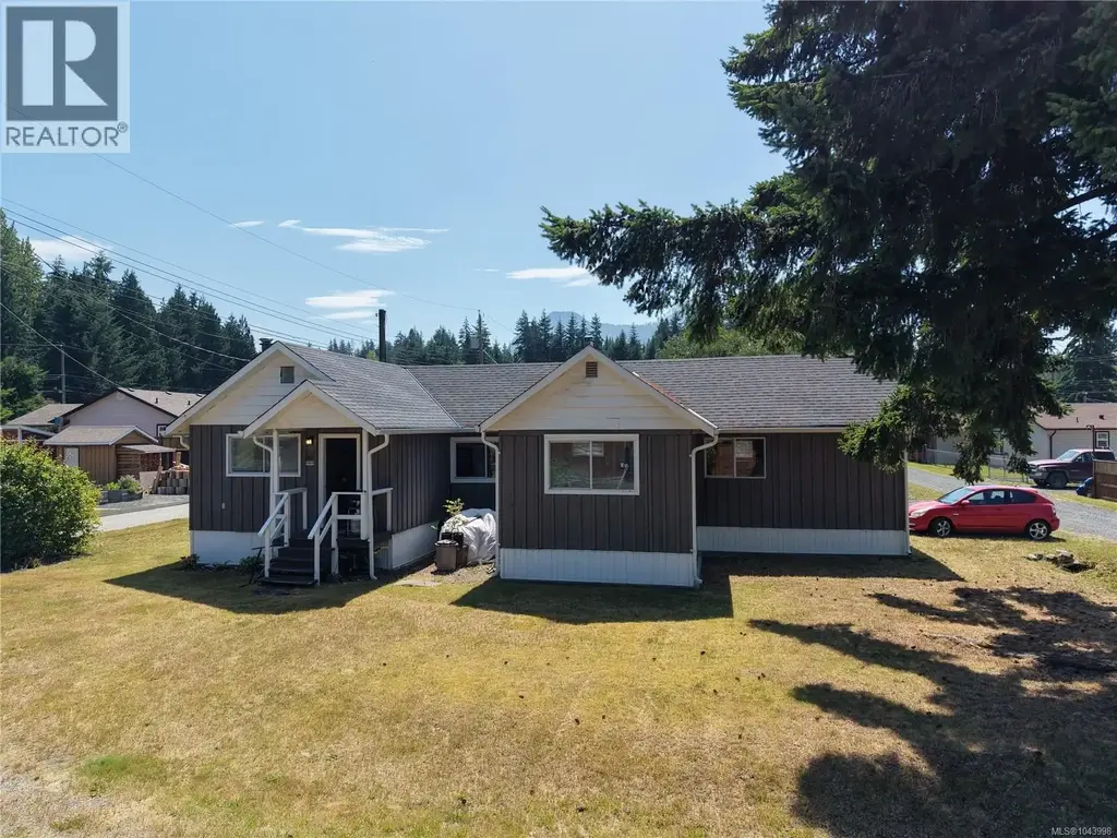 46 Pinder Ave, Woss