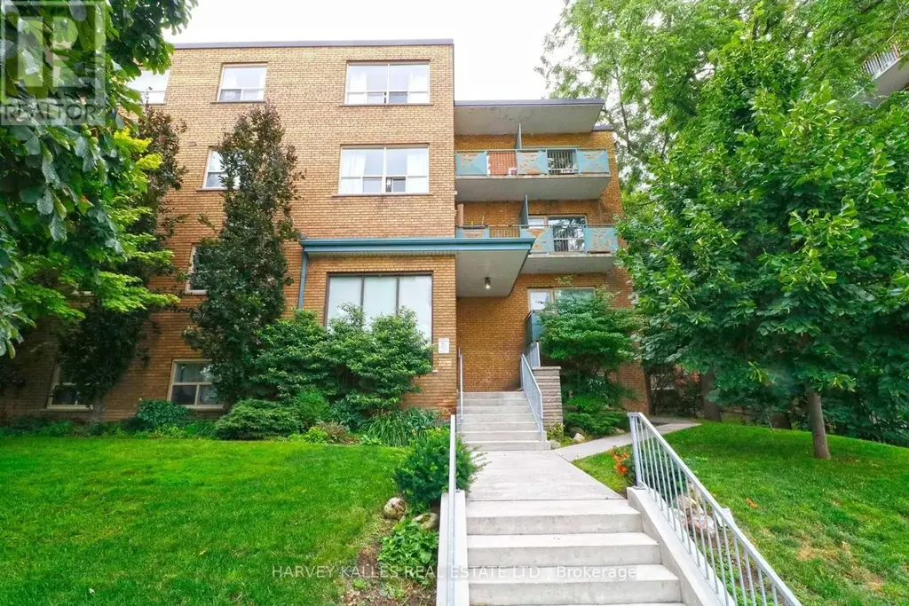 303 - 1751 Victoria Park Avenue, Toronto (Wexford-Maryvale)