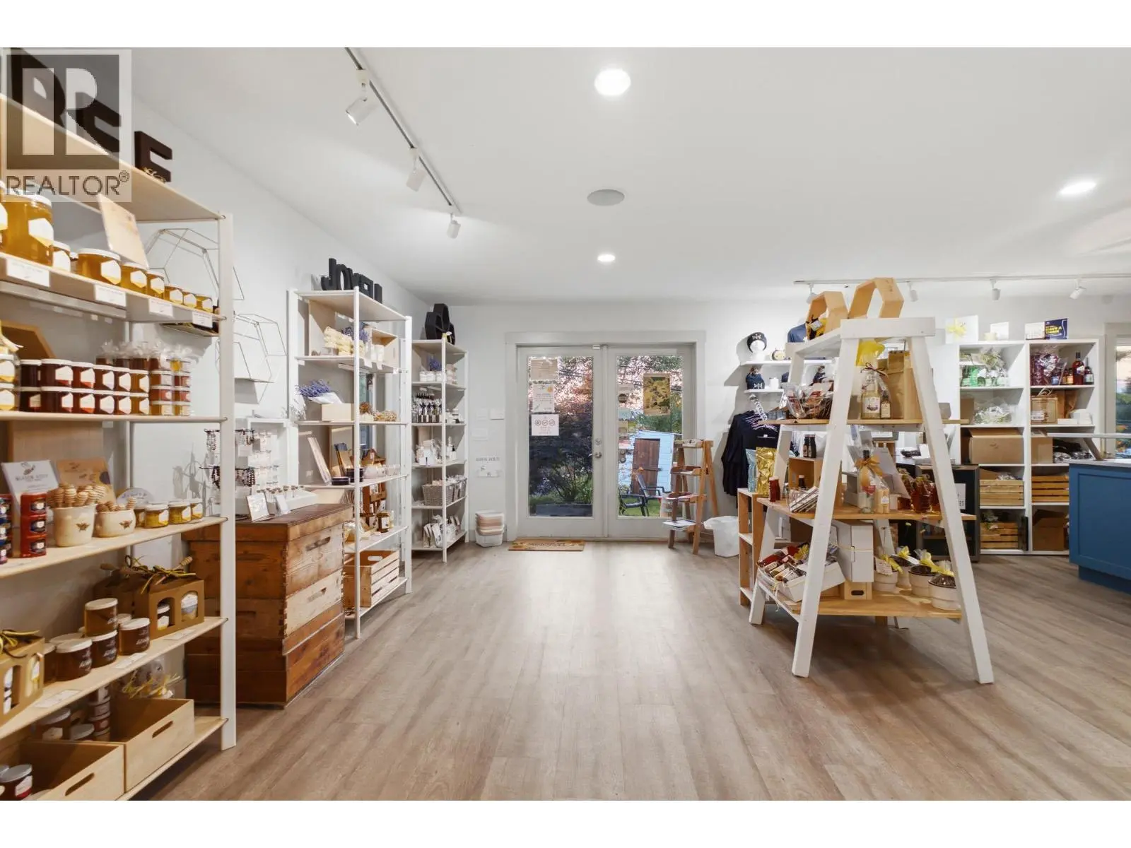 3975 June Springs Road. Kelowna, British Columbia