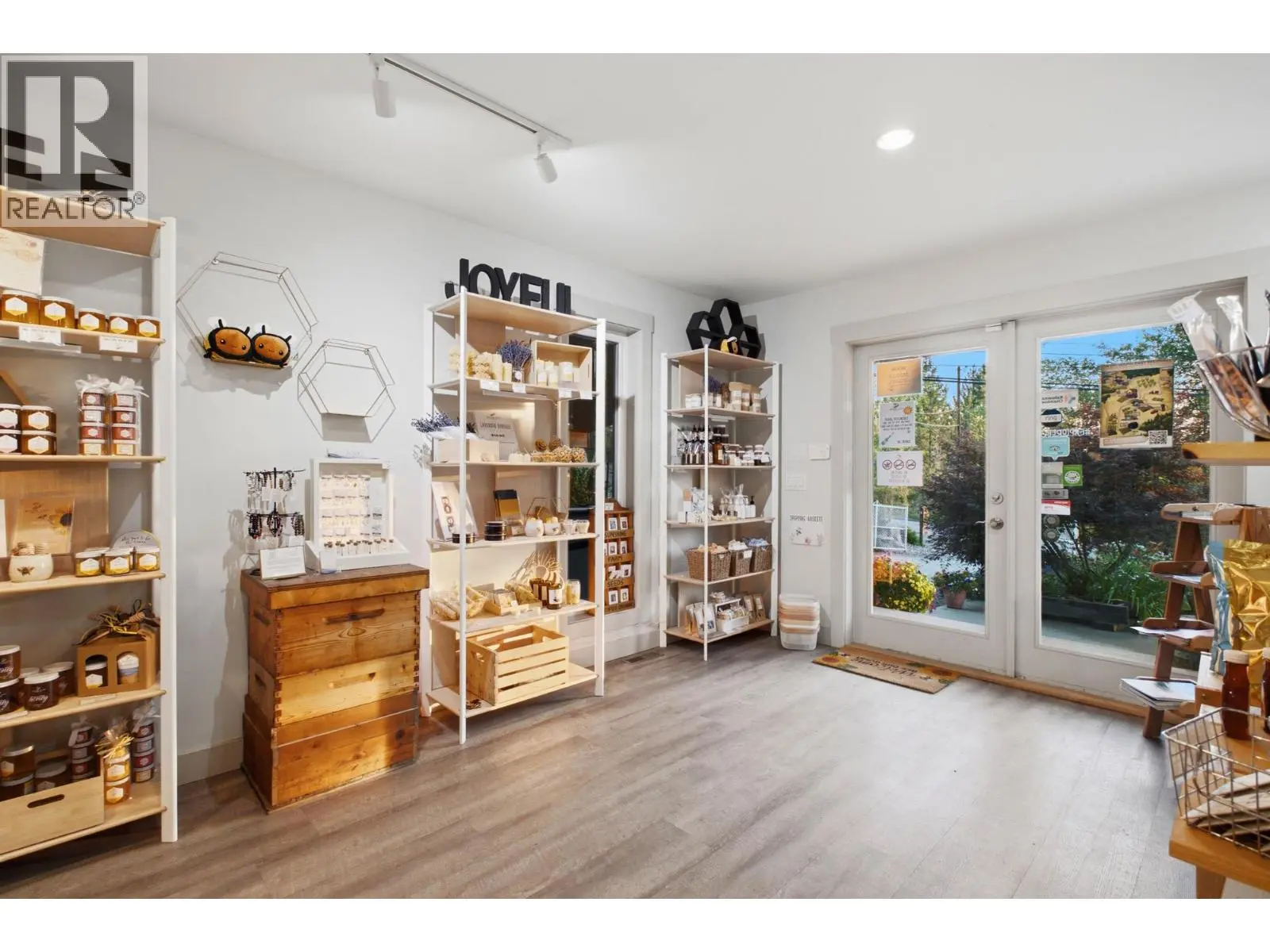3975 June Springs Road. Kelowna, British Columbia