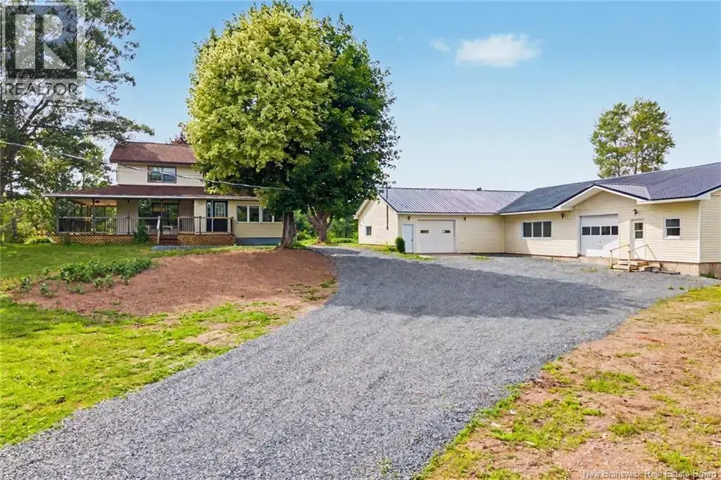 1122 Route 655, Waasis