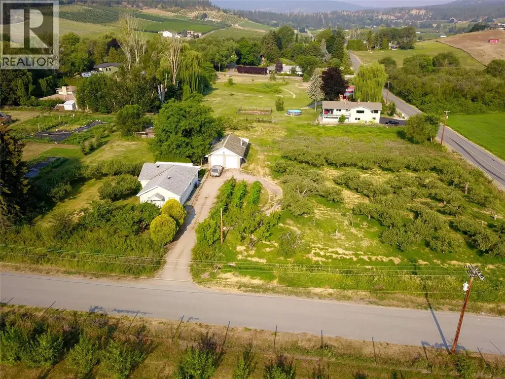 10216 Lumsden Avenue, Summerland