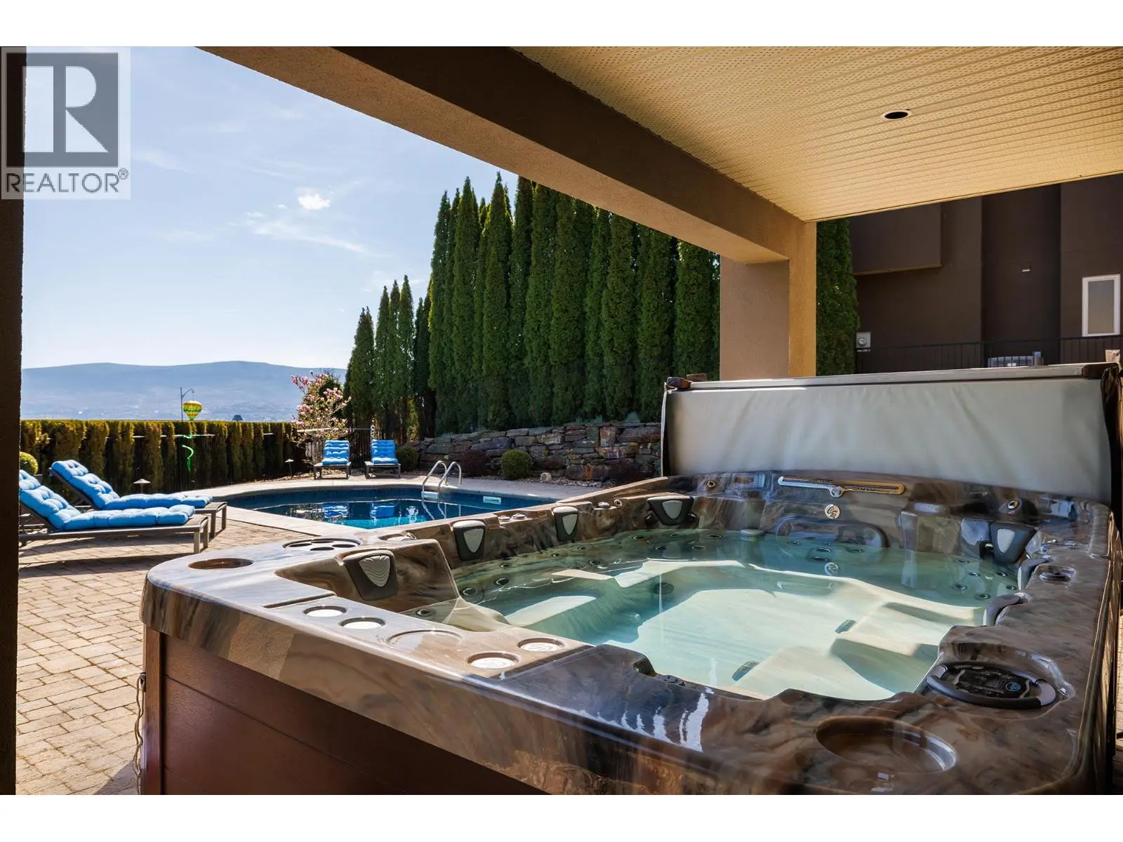 1524 Vineyard Drive. West Kelowna, British Columbia