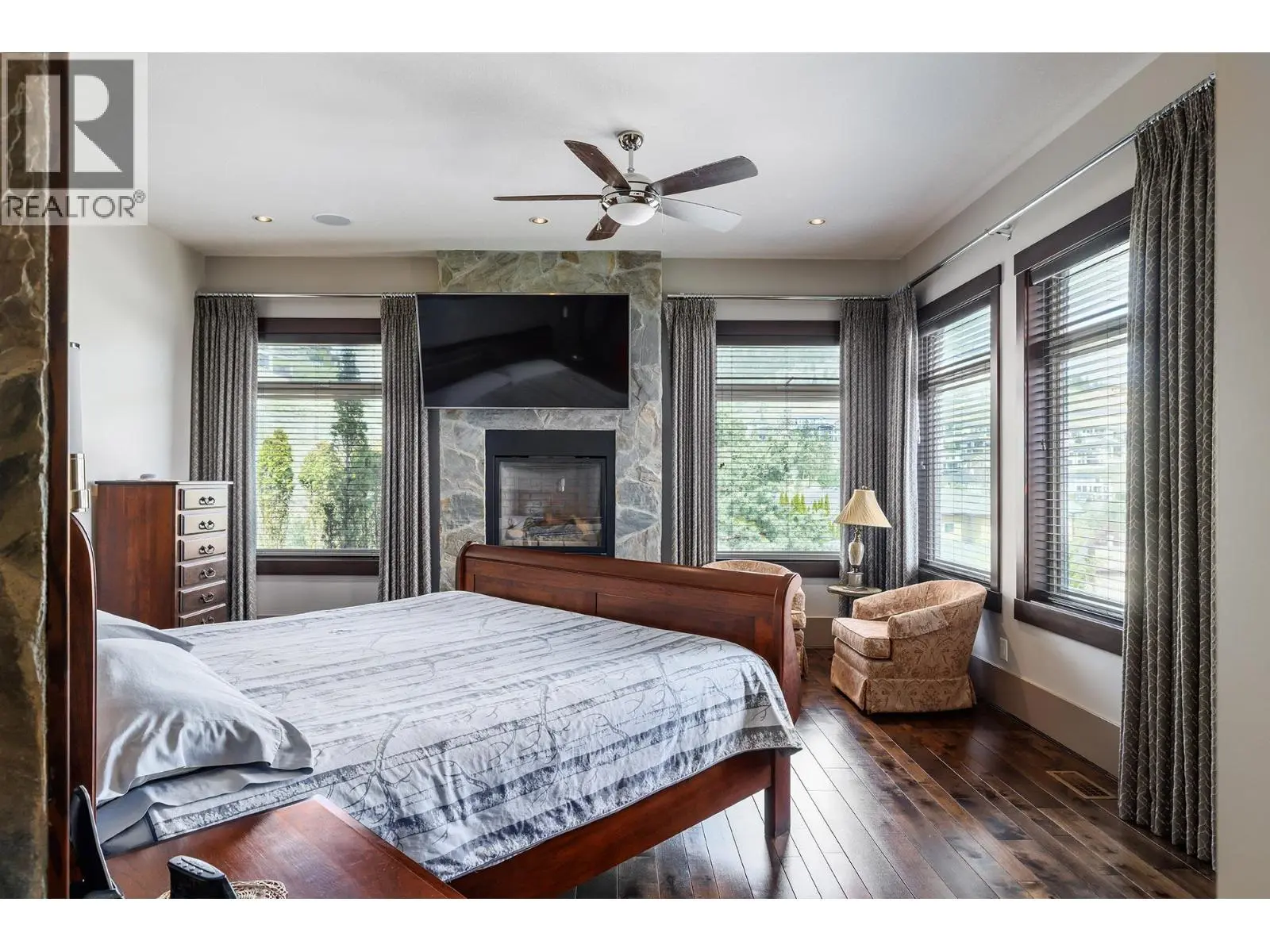 1524 Vineyard Drive. West Kelowna, British Columbia