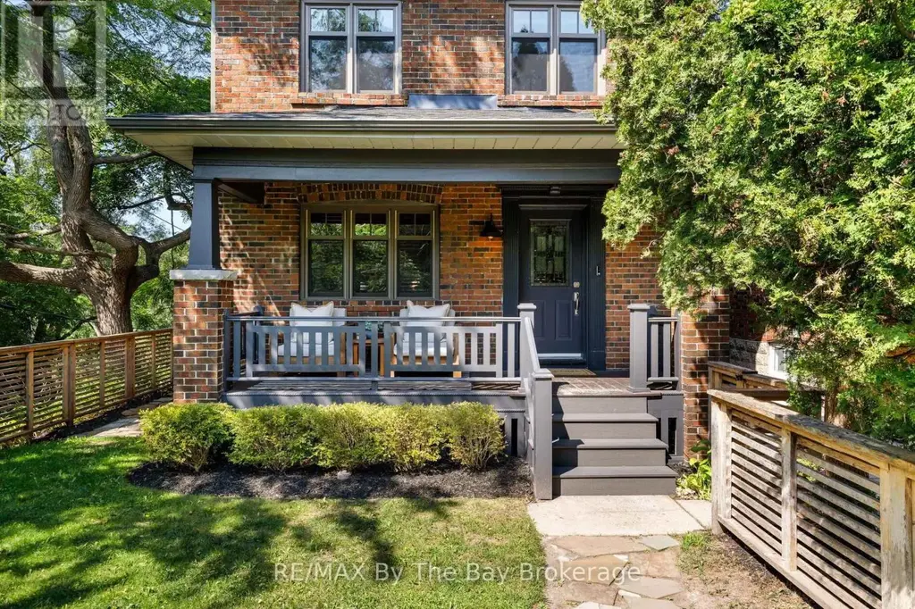 44 Rambert Crescent, Toronto (High Park-Swansea)