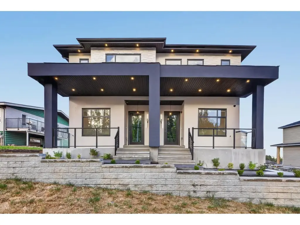 101 5642 144 St Street, Surrey