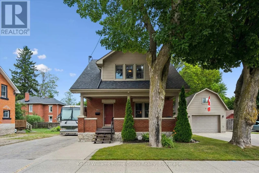 330 Angus Street, Centre Wellington (Fergus)
