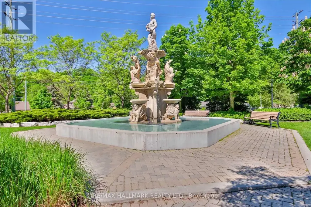 411 - 8201 Islington Avenue, Vaughan (Islington Woods)