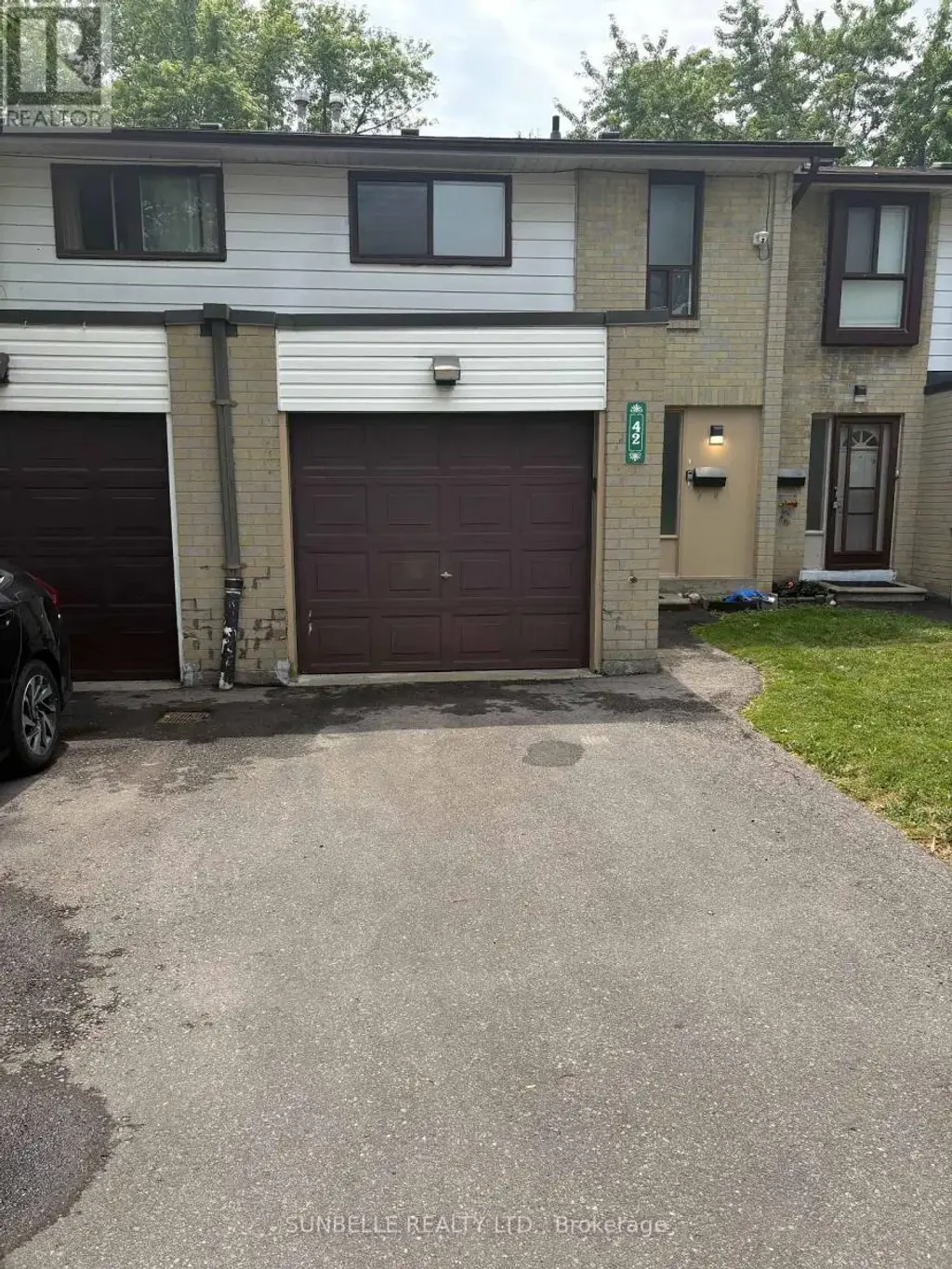 42 Fleetwood Crescent, Brampton (Southgate)