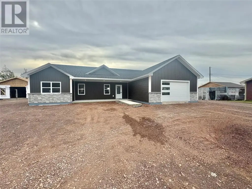 35 Mcdonald Crescent, Bishop's Falls