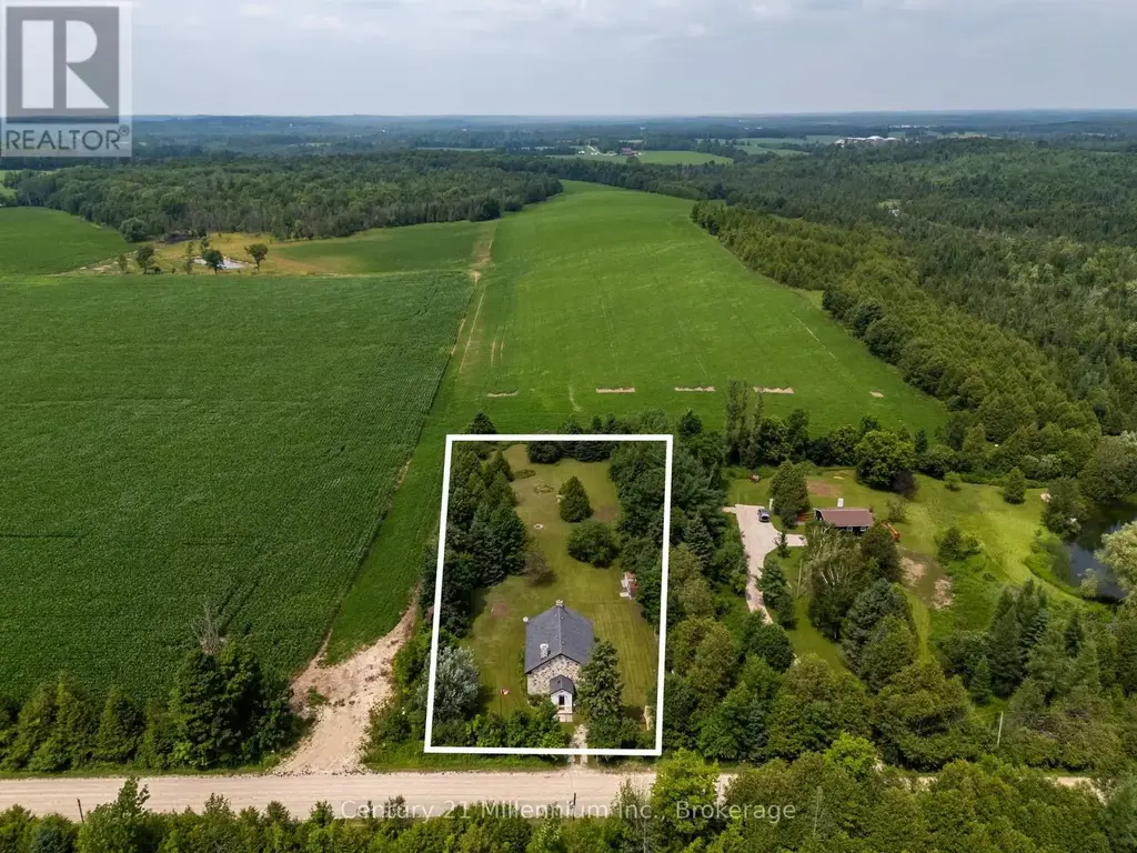 424043 Concession 6, West Grey