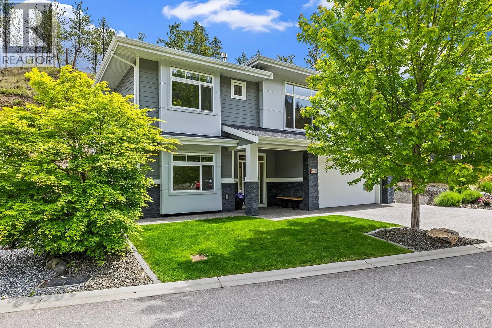 Photo of Listing #10395689