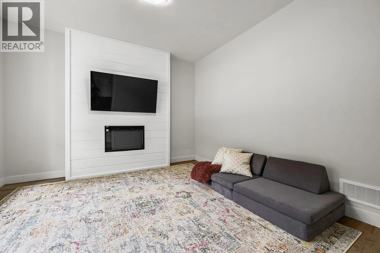 21 Forest Edge Drive. Kelowna, British Columbia