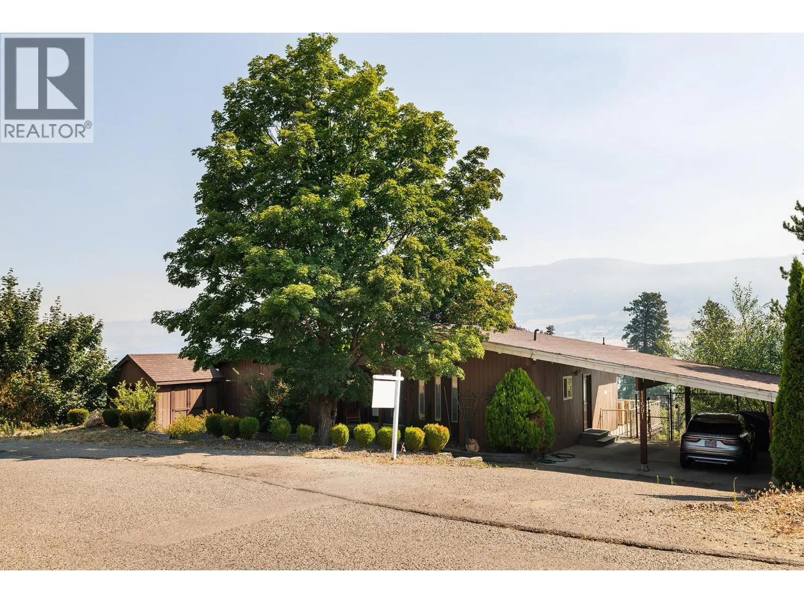 11591 Artela Drive. Lake Country, British Columbia