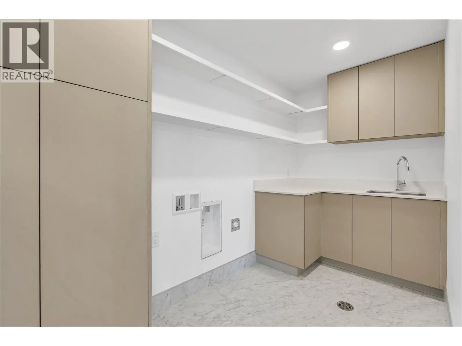 13415 Lakeshore Drive S Unit# 401. Summerland, British Columbia