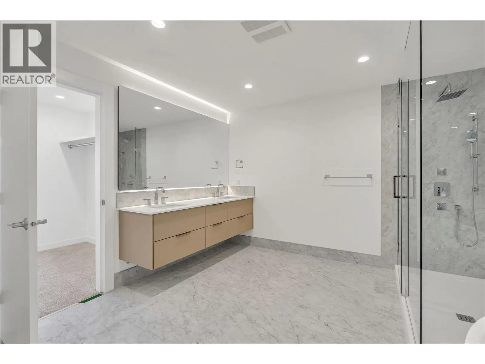 13415 Lakeshore Drive S Unit# 401. Summerland, British Columbia