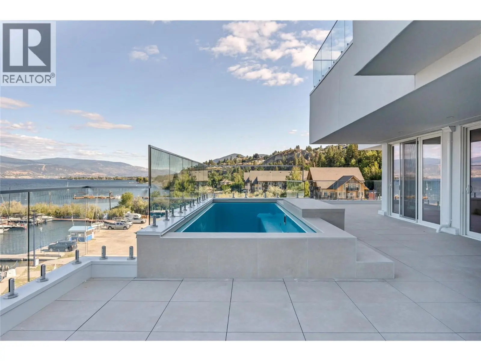 13415 Lakeshore Drive S Unit# 401. Summerland, British Columbia