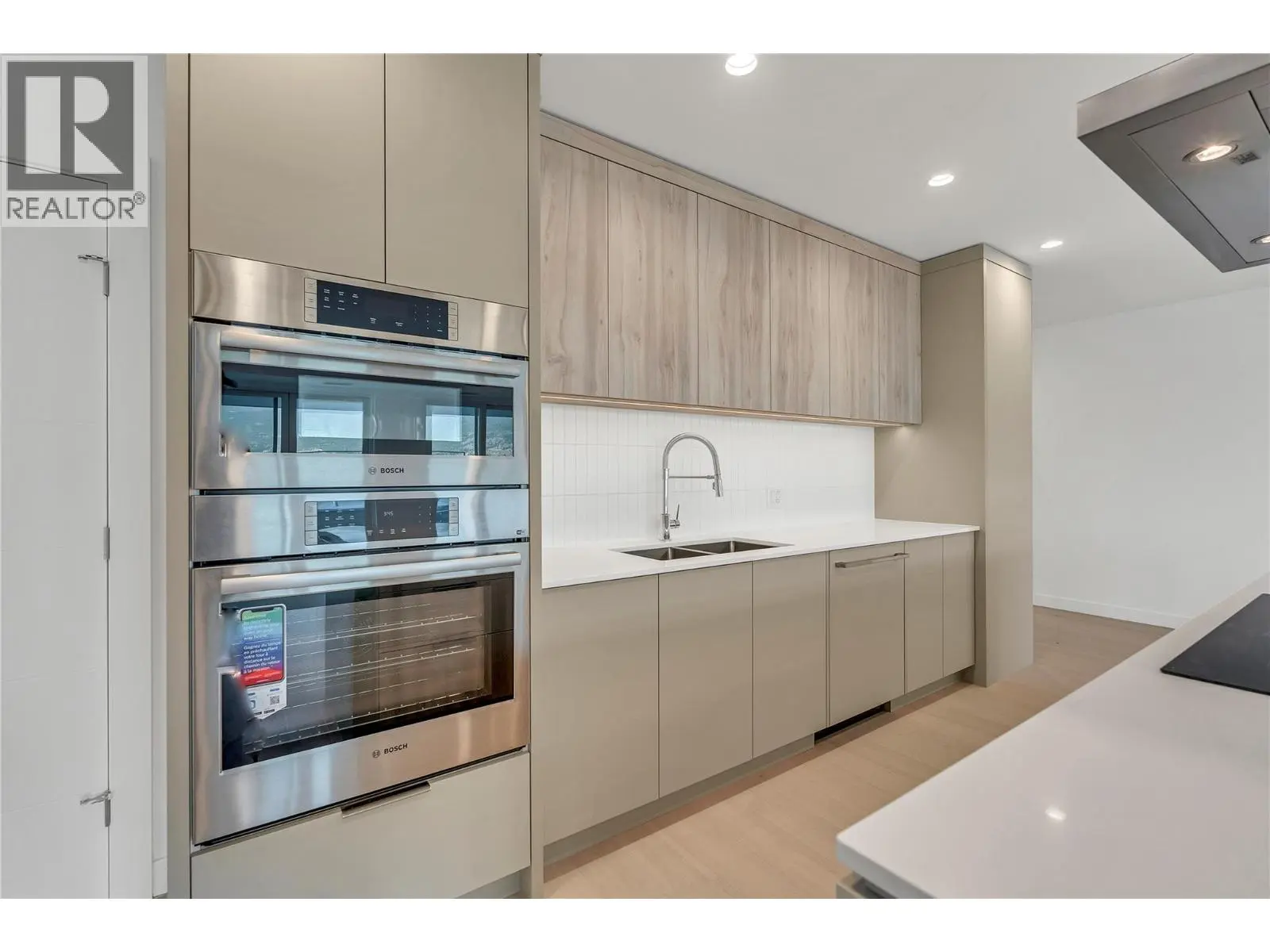 13415 Lakeshore Drive S Unit# 401. Summerland, British Columbia
