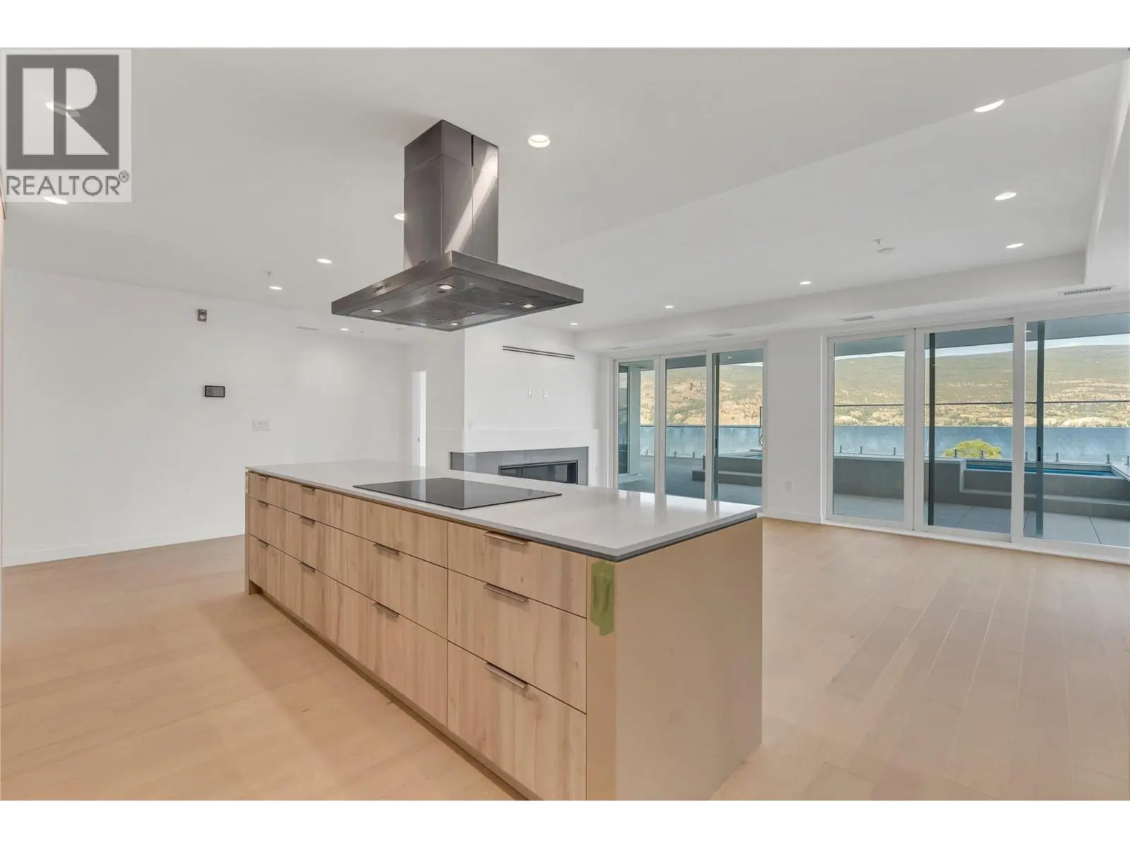 13415 Lakeshore Drive S Unit# 401. Summerland, British Columbia