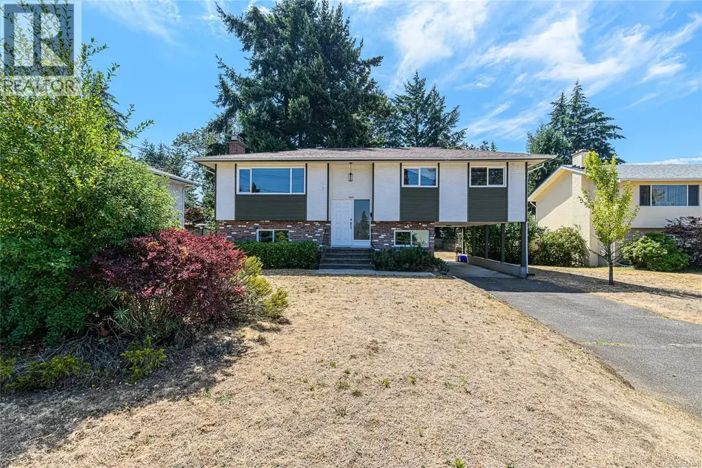 2401 Bette Dr, Colwood