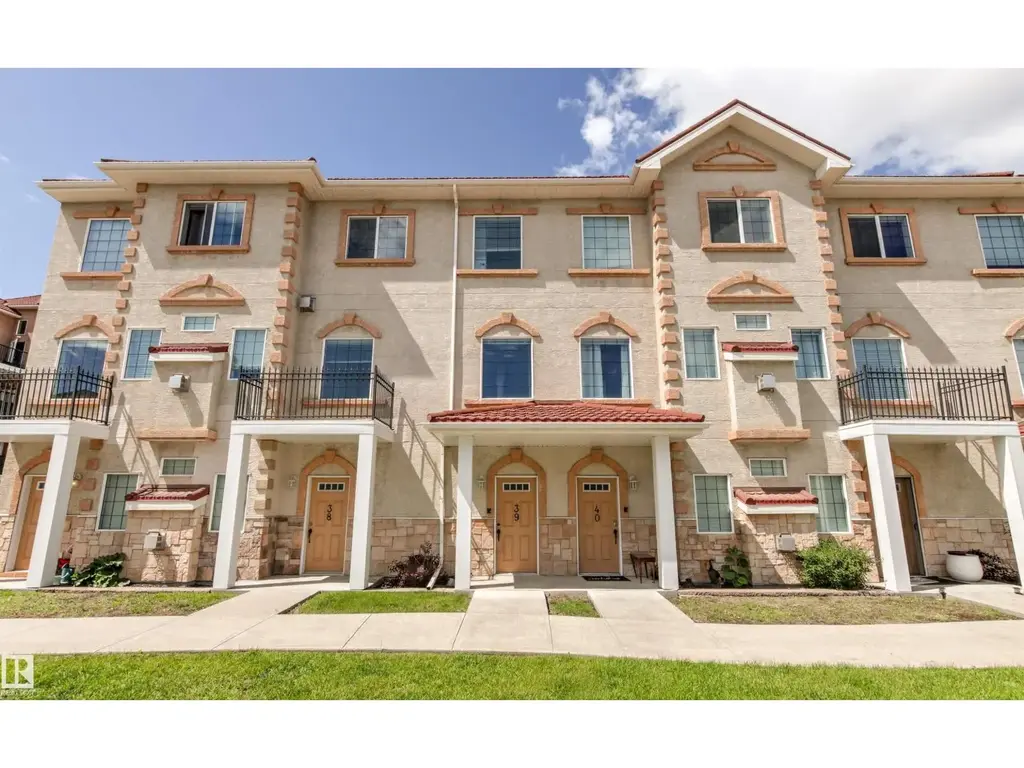 #39 13825 155 Av Nw, Edmonton
