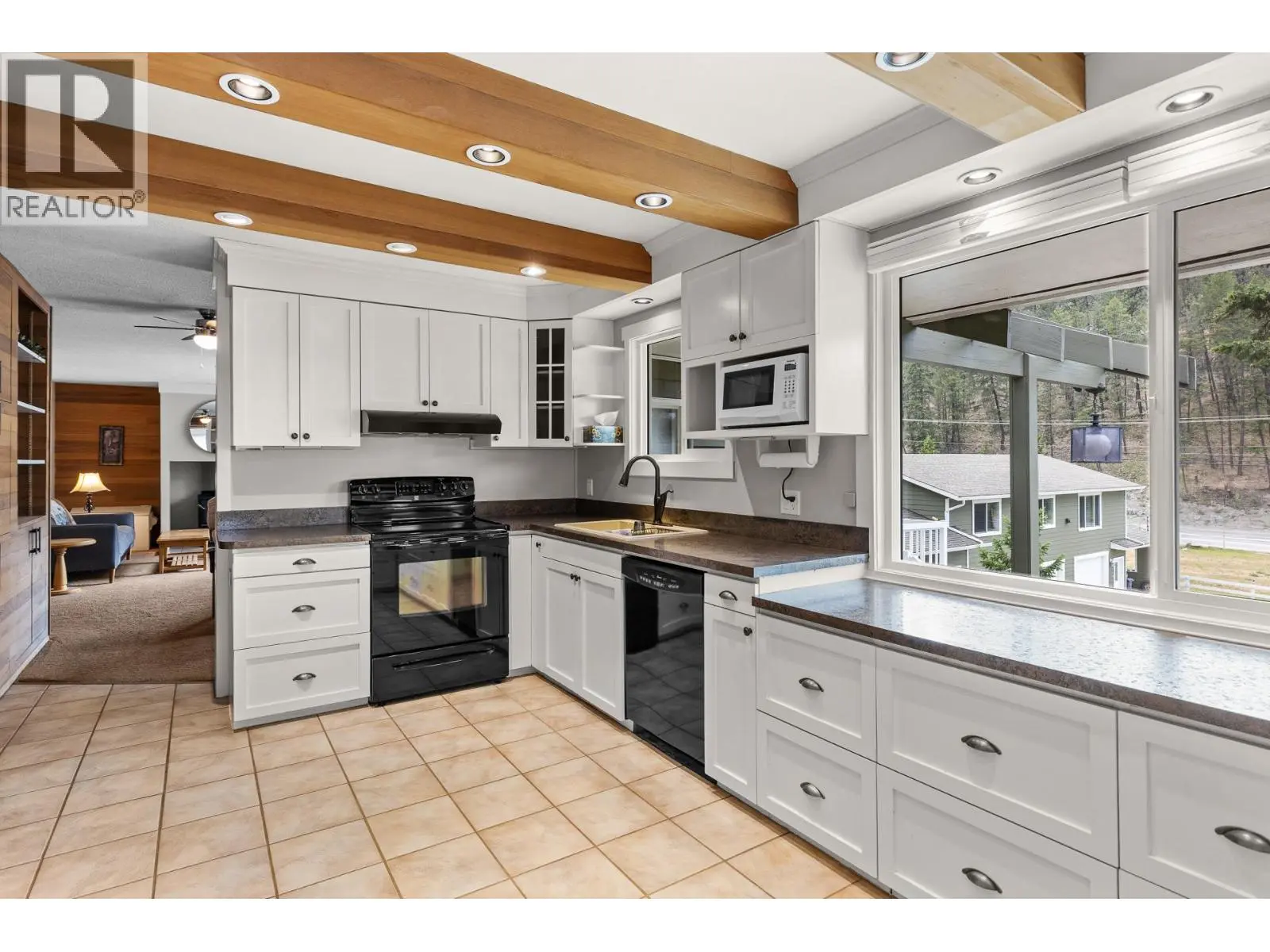 353 Clifton Road S. Kelowna, British Columbia