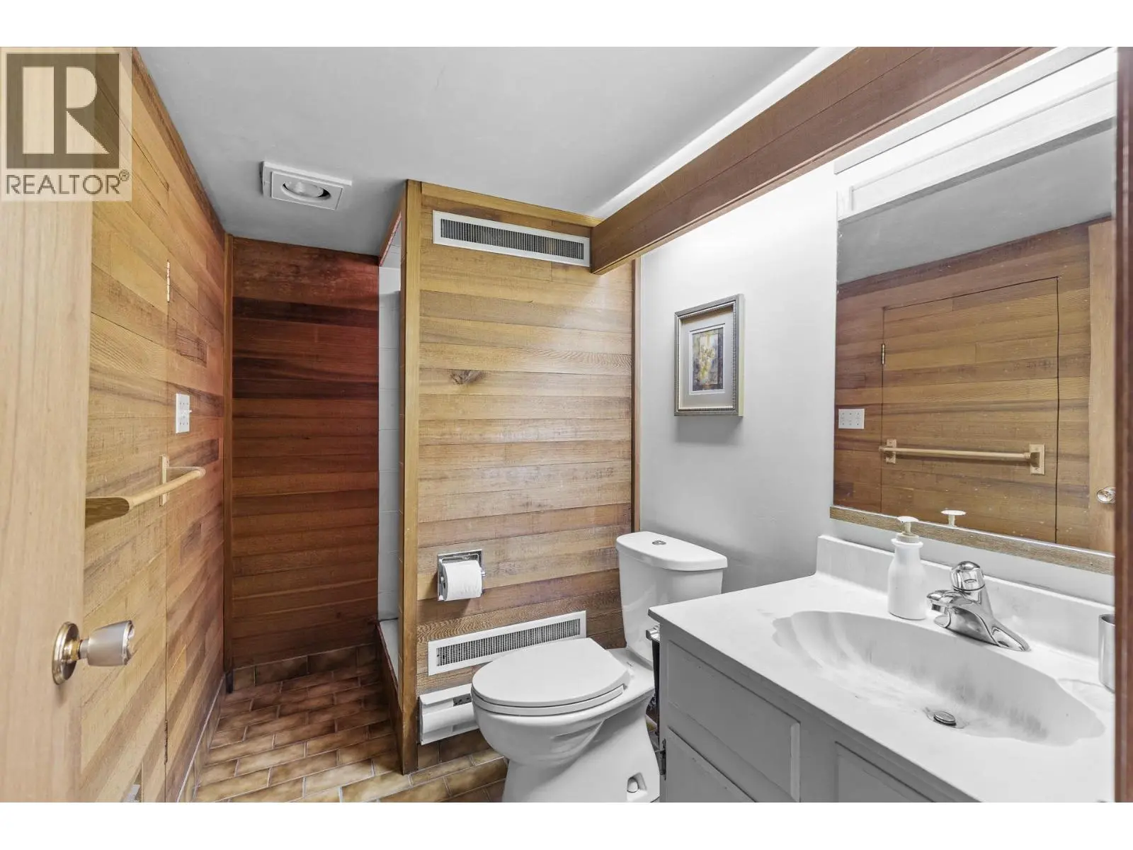353 Clifton Road S. Kelowna, British Columbia