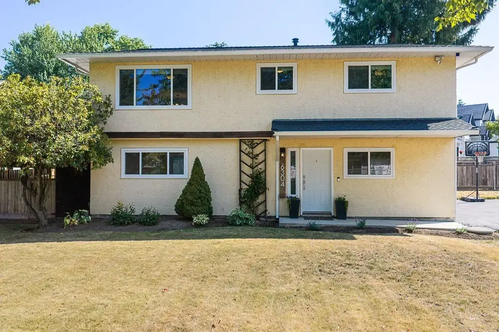 6304 Sundance Drive, Surrey