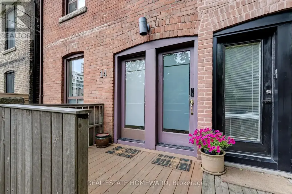 Upper - 14 Ashdale Avenue, Toronto (Greenwood-Coxwell)