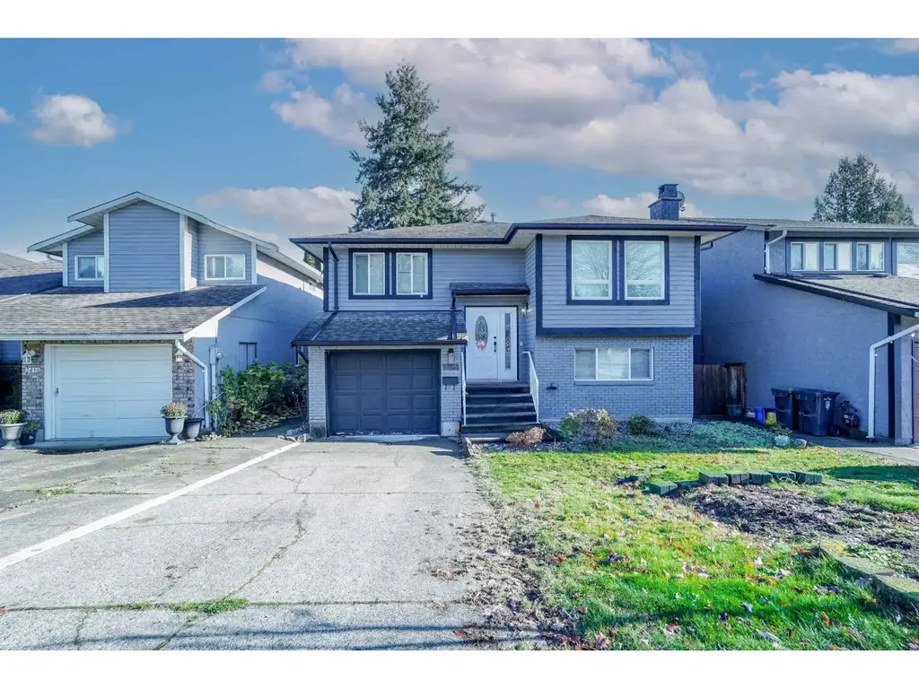 2418 Wayburne Crescent, Langley