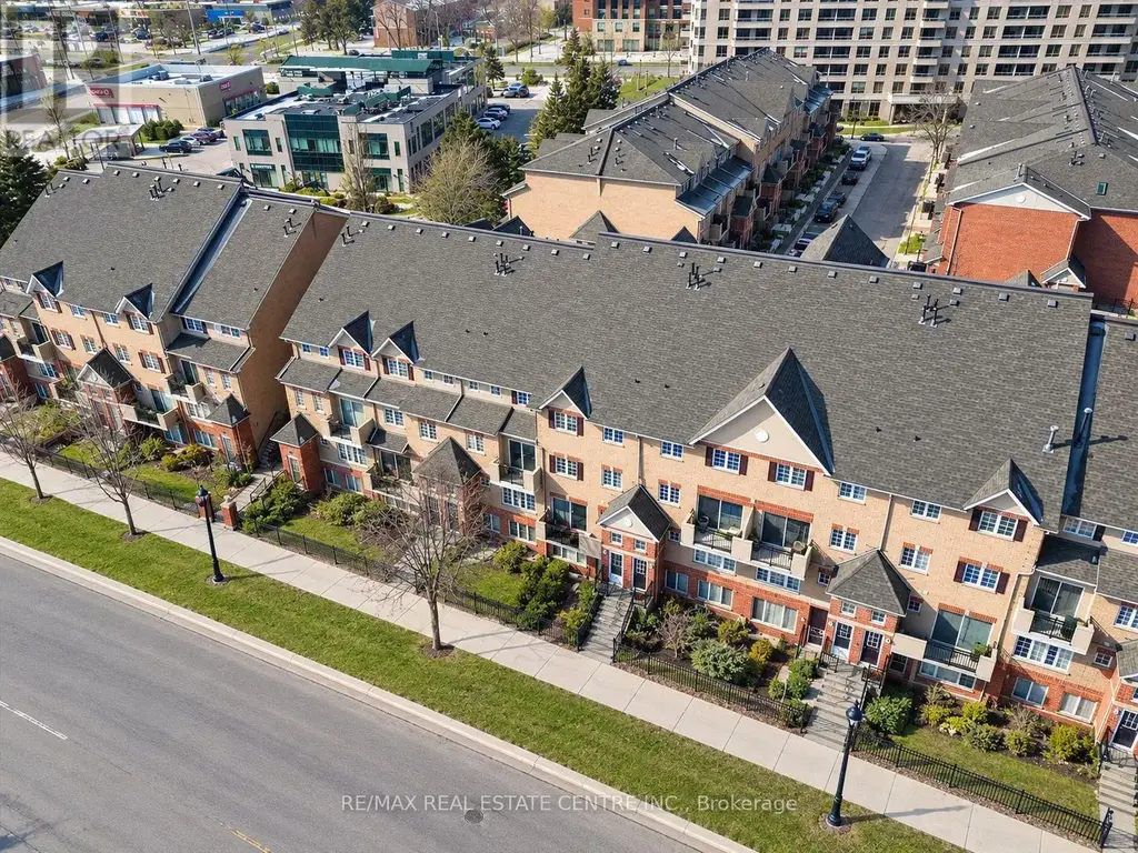808 - 1400 The Esplanade N, Pickering (Town Centre)