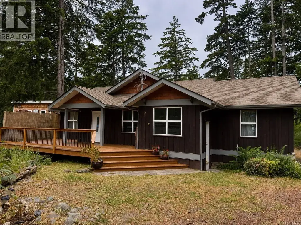 685 Rollo Rd, Gabriola Island