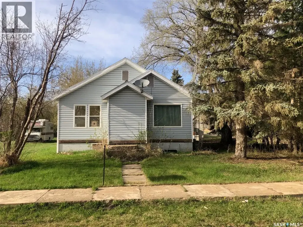 19 1st Avenue N, Hyas