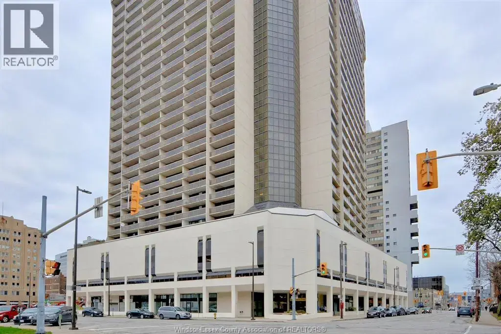 150 Park West Unit# 1812, Windsor
