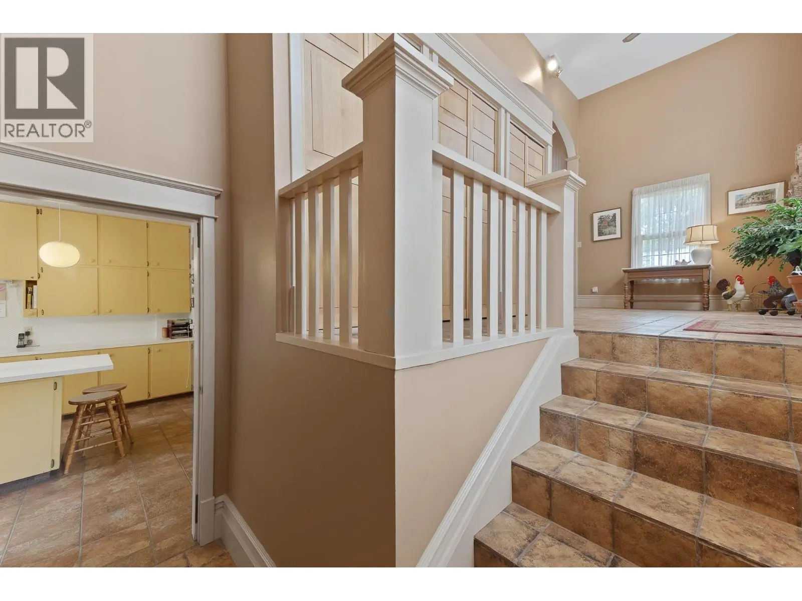 4852-4858 Lakeshore Road. Kelowna, British Columbia